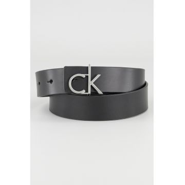 Curea de piele reversibila